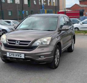 Bronze Honda CR-V 2.2 i-DTEC EX 4WD SUV showing alloy wheels, front three-quarter view - 313 Motors, Oldham