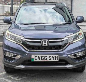 Grey Honda CR-V 1.6 i-DTEC EX SUV, front view showing grille and headlights - 313 Motors, Oldham