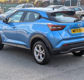 Blue Nissan Juke 1.0 DIG-T Acenta SUV, rear three-quarter view - 313 Motors, Oldham